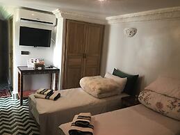 Riad Salma