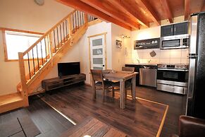 Red Cariboo Apartments