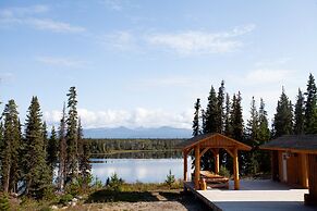 Red Cariboo Apartments