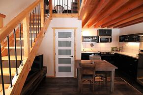 Red Cariboo Apartments