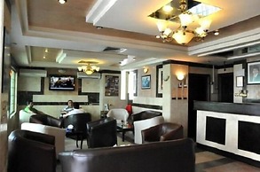 Golden Palace Hotel Apartments