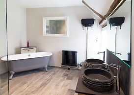 The White Hart Hotel