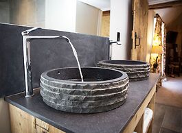 The White Hart Hotel