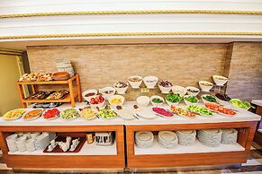 Grand Marcello Hotel & Spa