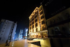 Grand Marcello Hotel & Spa