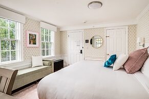 Martin Hill Inn