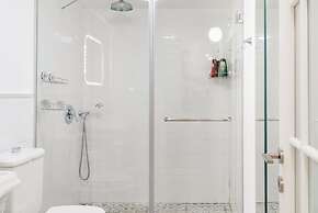 Sasson & Co Luxury 1BR House Neve Tzedek