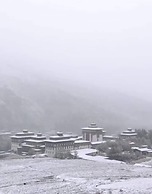 Golden Roots Resorts & Spa