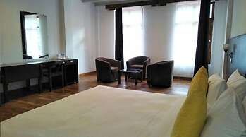 Golden Roots Resorts & Spa