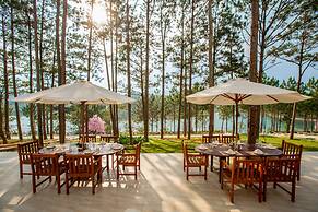 CEREJA Hotel & Resort Da Lat