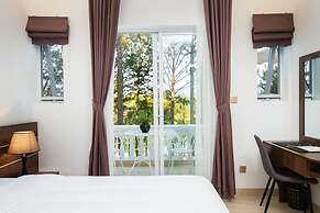 CEREJA Hotel & Resort Da Lat