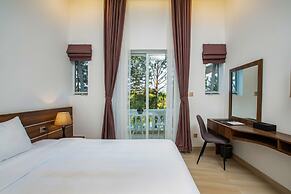 CEREJA Hotel & Resort Da Lat