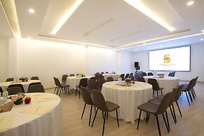 CEREJA Hotel & Resort Da Lat