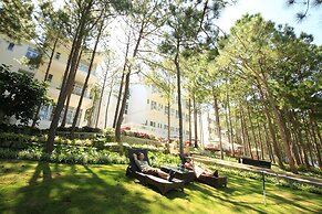 CEREJA Hotel & Resort Da Lat