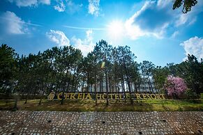 CEREJA Hotel & Resort Da Lat