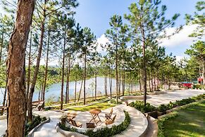 CEREJA Hotel & Resort Da Lat