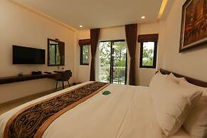 CEREJA Hotel & Resort Da Lat