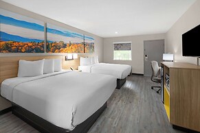 Days Inn by Wyndham North Little Rock/ Maumelle