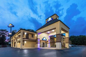 Days Inn by Wyndham North Little Rock/ Maumelle