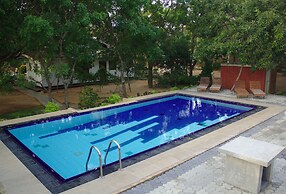 Naturehawks Safari Villa Yala