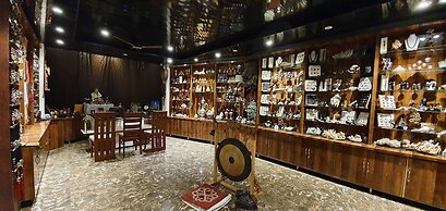 Quartz Himalayan Brothers