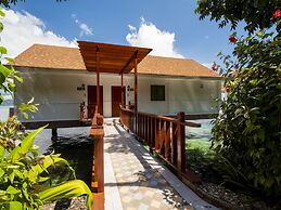 Sunlight Eco Tourism Island Resort