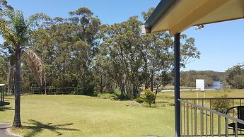 Tabourie Lake Motel