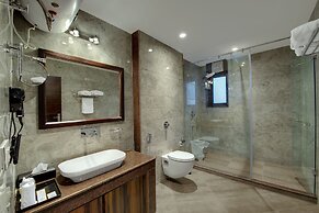 The Twin Towers Hotel New Kufri