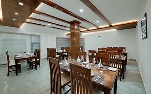 The Twin Towers Hotel New Kufri