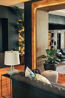 Kanvaz Village Resort Seminyak