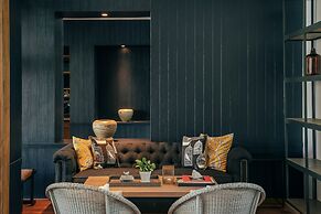 Kanvaz Village Resort Seminyak