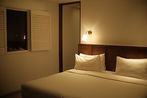 Kampi Hotel Tunjungan – Surabaya