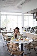 Kampi Hotel Tunjungan – Surabaya