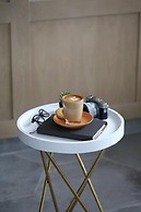 Kampi Hotel Tunjungan – Surabaya