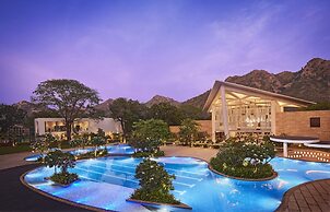 Taj Aravali Resort & Spa