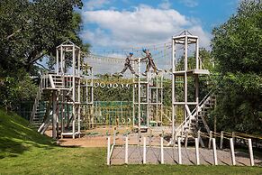 Taj Aravali Resort & Spa