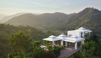 Taj Aravali Resort & Spa