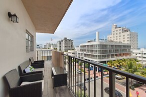 2 Bedroom 2Bath Deluxe Apt with Patio