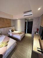 Locomotive Hotel and Spa by EPS