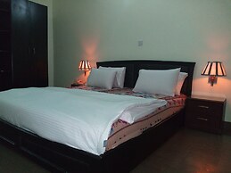 Dionzec Hotel & Suites