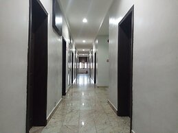 Dionzec Hotel & Suites