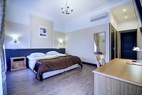 Peterburgskaya Elegy