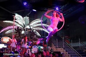 Phoenix Hotel Karon Beach