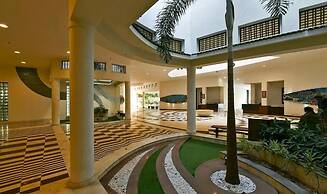 Gulmohar Greens - Golf & Country Club