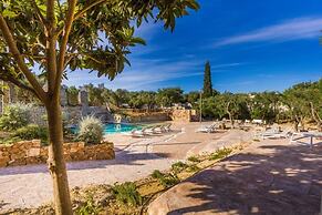 Cava Li Santi Residence