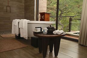 Inzalo Safari Lodge