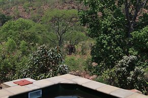 Inzalo Safari Lodge