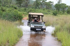 Inzalo Safari Lodge