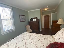 Valparaiso Inn Bed & Breakfast