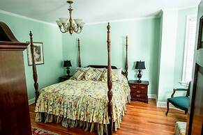 Valparaiso Inn Bed & Breakfast